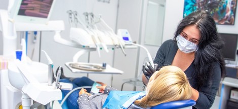 Dentalhygiene: ästhetische Leistungen der Dentalhygienikerin