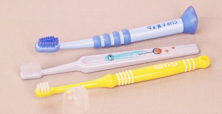 Die richtige Zahnbürste für Kinder finden