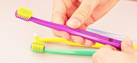 Wie man die richtige Zahnbürste auswählt?