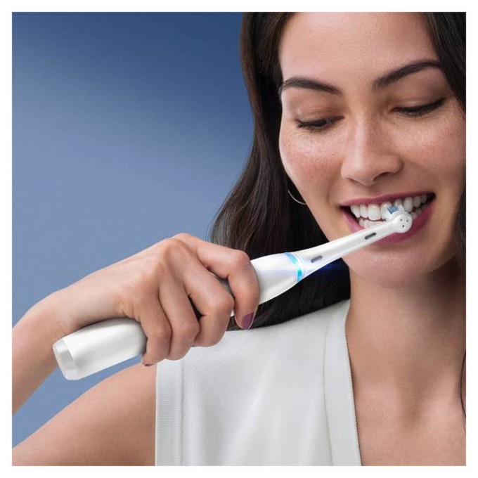Oral-B iO Series 8 White Alabaster Magnetische Zahnbürsten